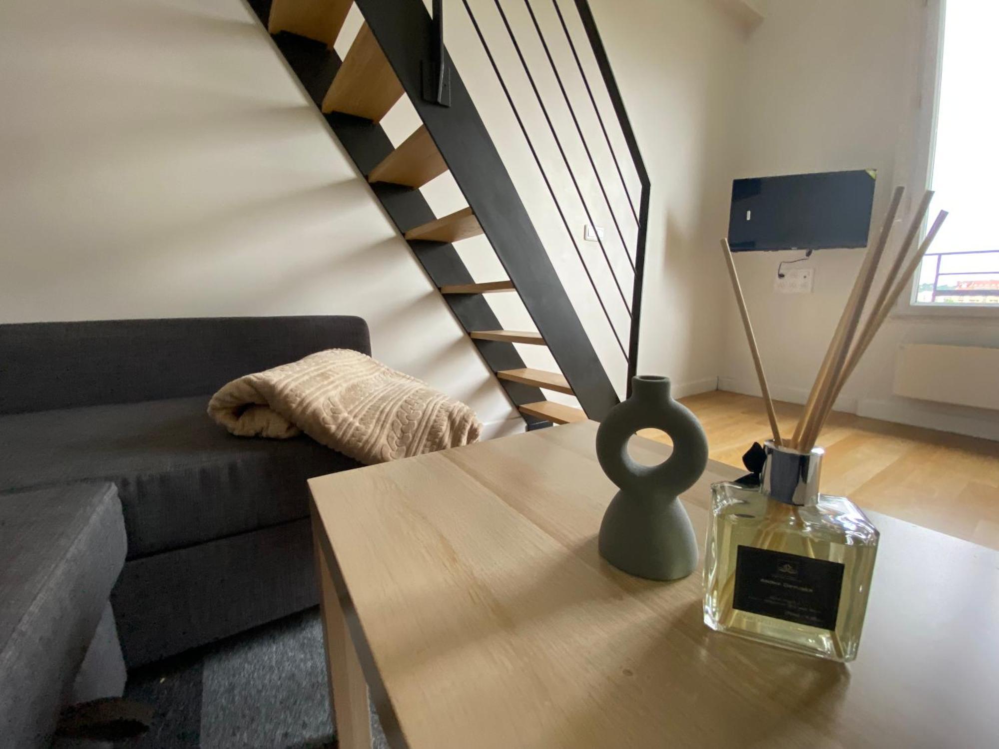 Duplex Moderne Luxe-20 Min De Paris Apartment *